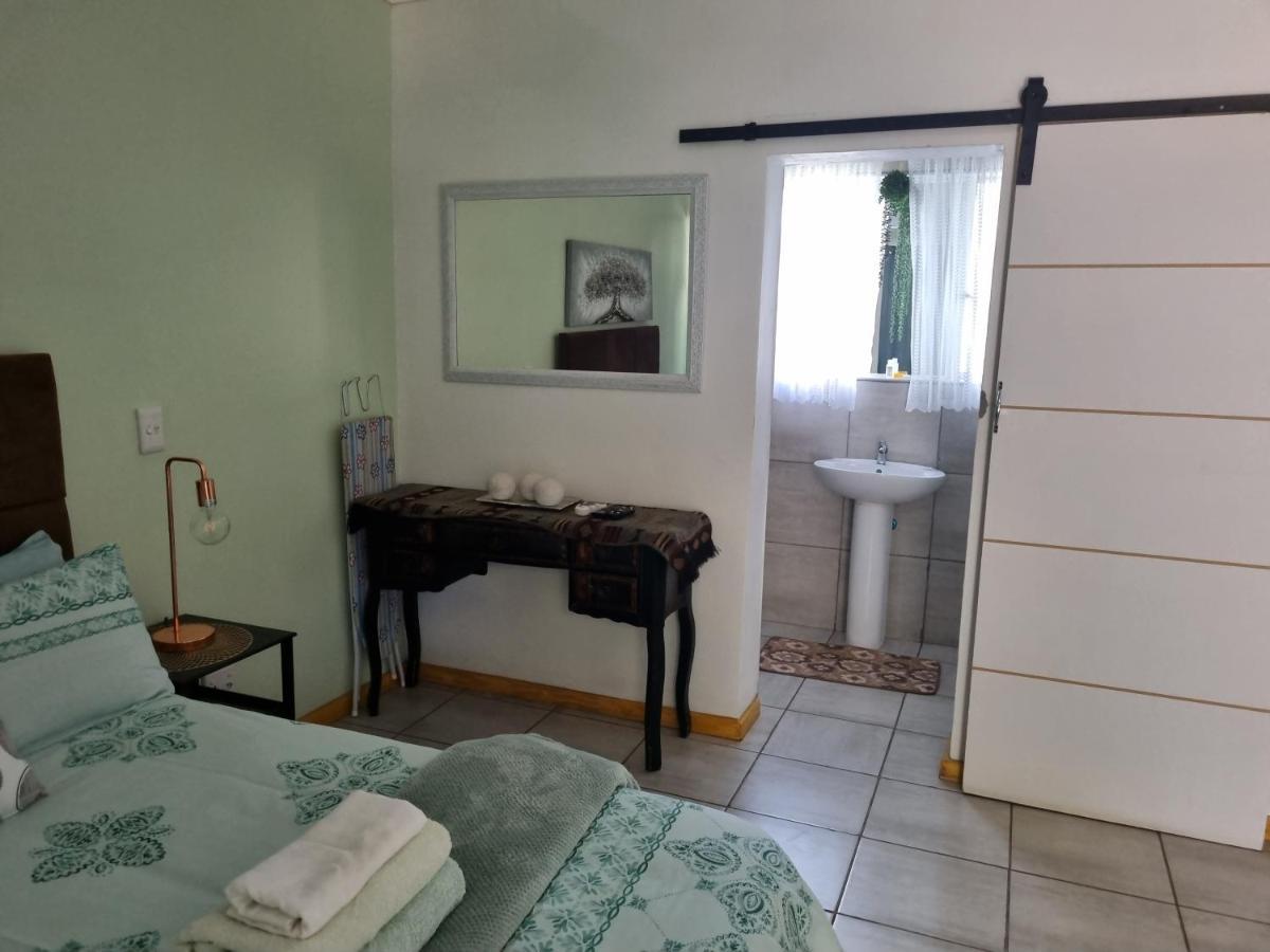 Sondela Bed & Breakfast Алиуол Норт Екстериор снимка