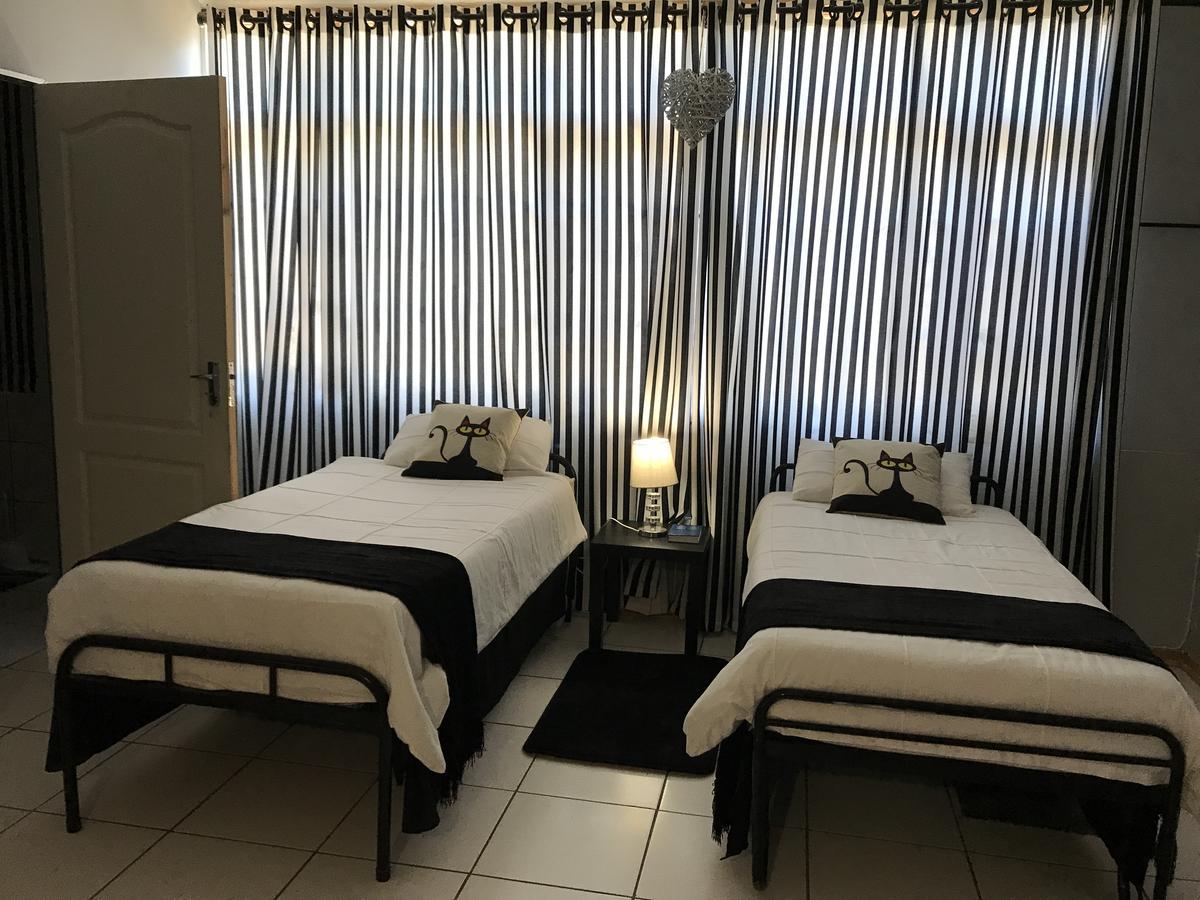 Sondela Bed & Breakfast Алиуол Норт Екстериор снимка