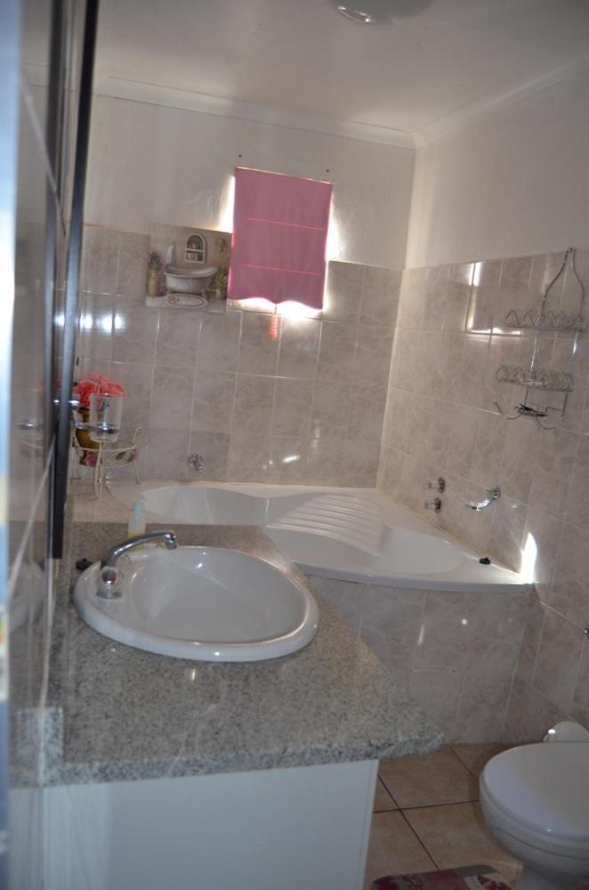Sondela Bed & Breakfast Алиуол Норт Екстериор снимка